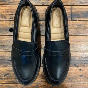 Me Too Black Leather Lug Sole Penny Loafers Chunky Platform Comfort Shoes 9M